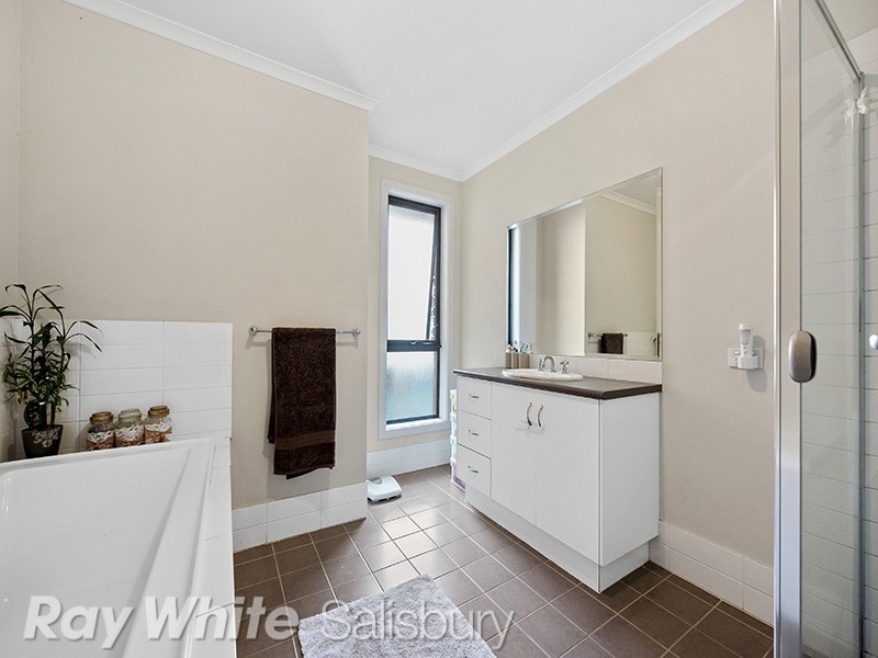 26 Almond Circuit, Munno Para West SA 5115