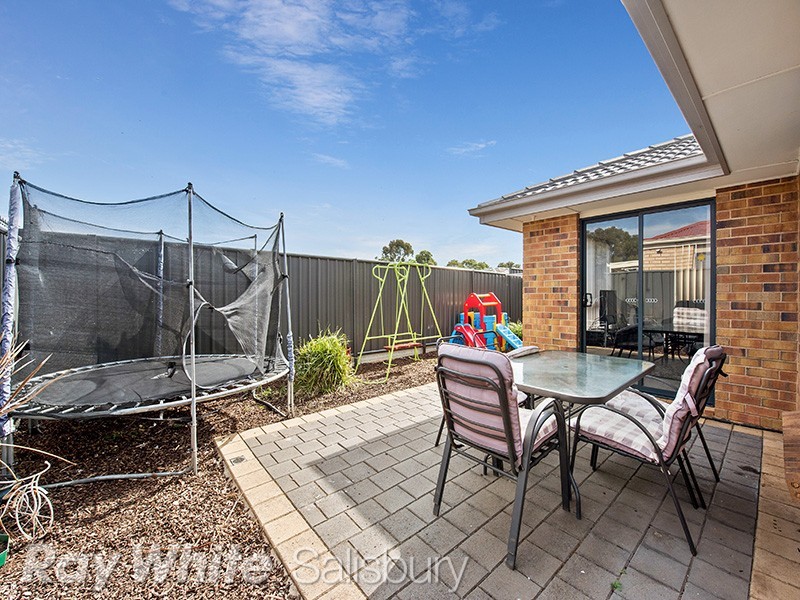 26 Almond Circuit, Munno Para West SA 5115