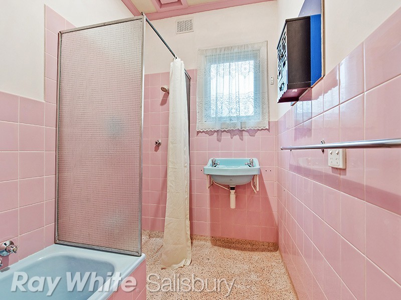 240 Midway Road, Elizabeth Downs SA 5113