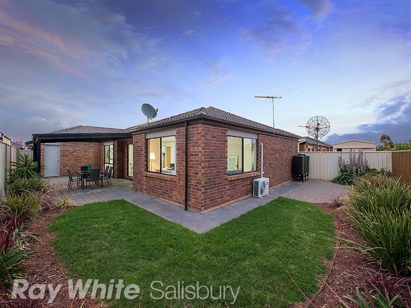 35 Banff Street, Burton SA 5110