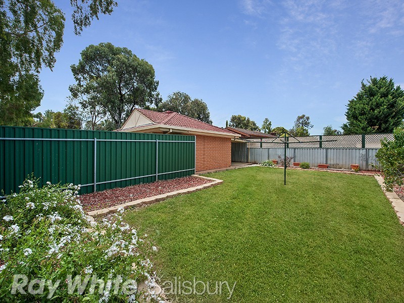33 Lennox Drive, Paralowie SA 5108