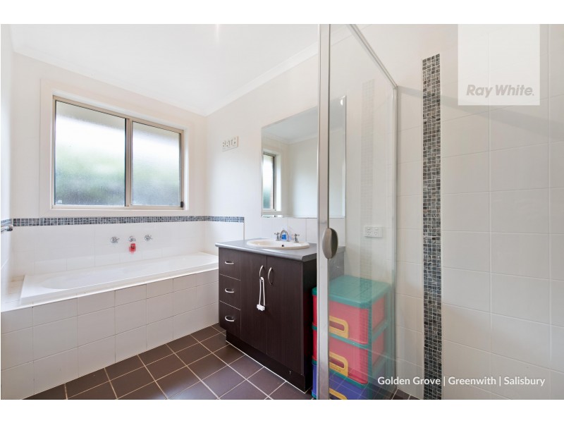 108 Lakeside Drive, Andrews Farm SA 5114