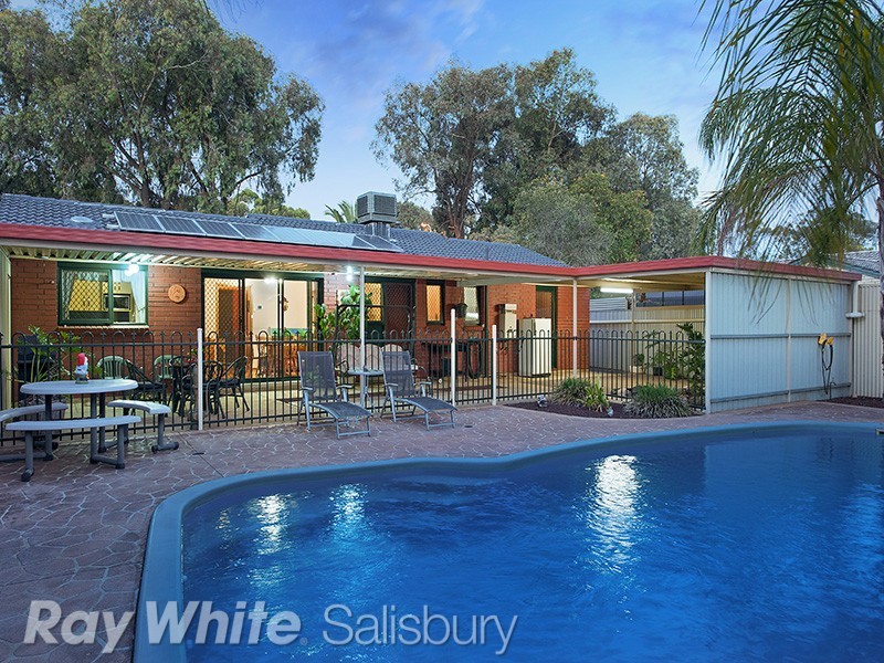 4 Eugene Crescent, Parafield Gardens SA 5107