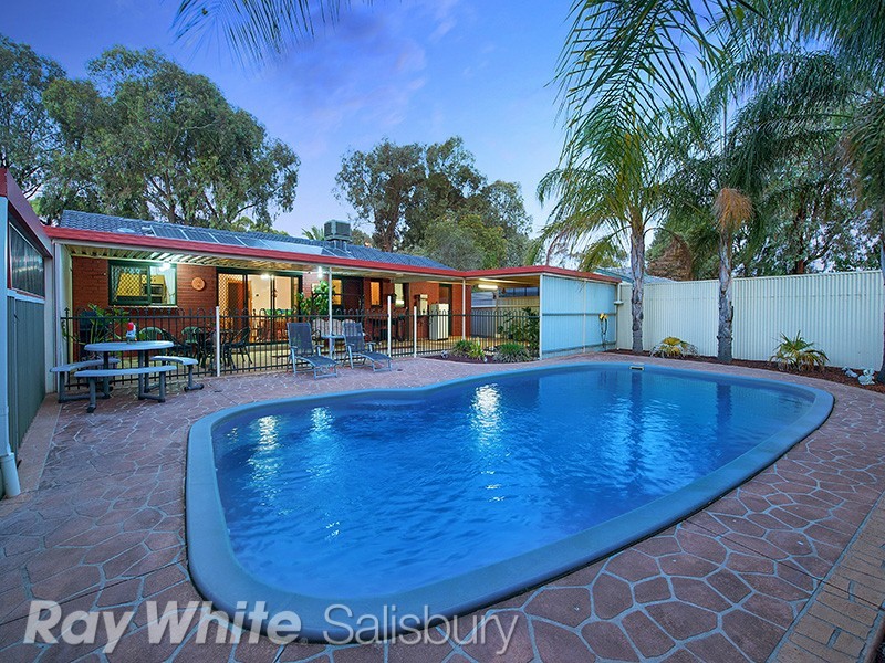4 Eugene Crescent, Parafield Gardens SA 5107