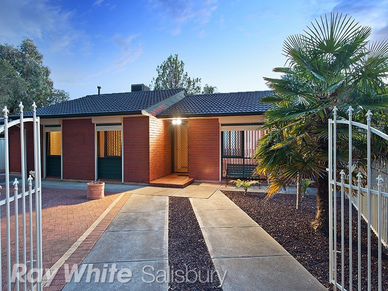 4 Eugene Crescent, Parafield Gardens SA 5107