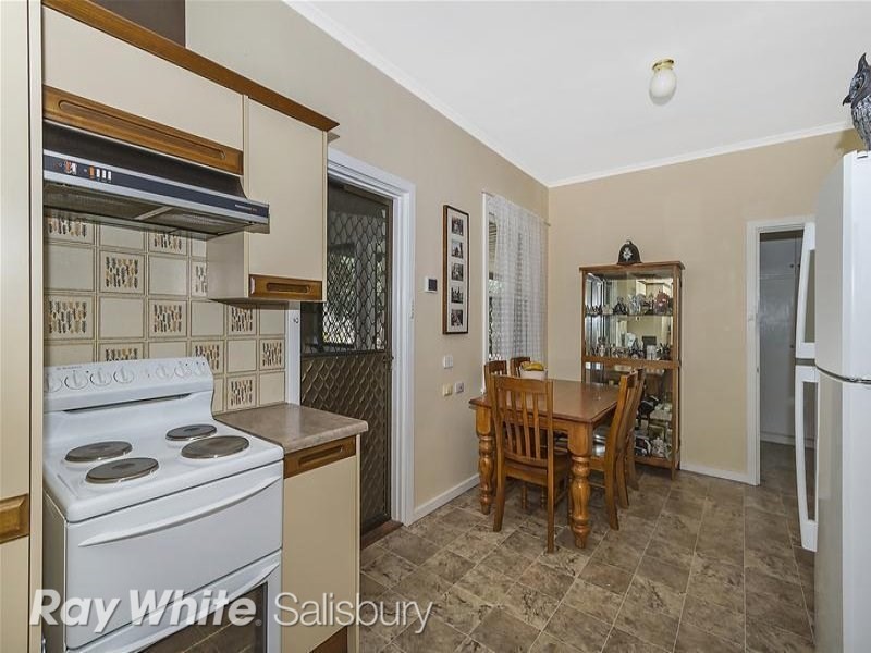 23 Longleat Road, Elizabeth Vale SA 5112