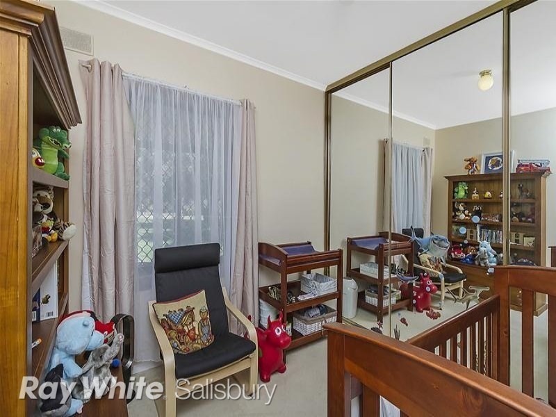 23 Longleat Road, Elizabeth Vale SA 5112