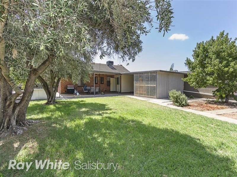 23 Longleat Road, Elizabeth Vale SA 5112