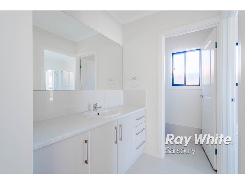 2/15 Springfield Avenue, Direk SA 5110