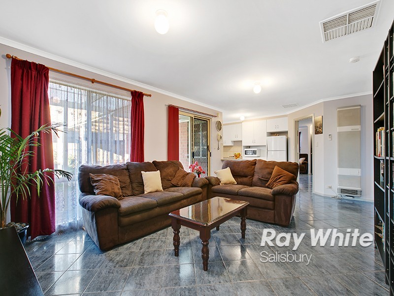 15 Columbia Street, Paralowie SA 5108