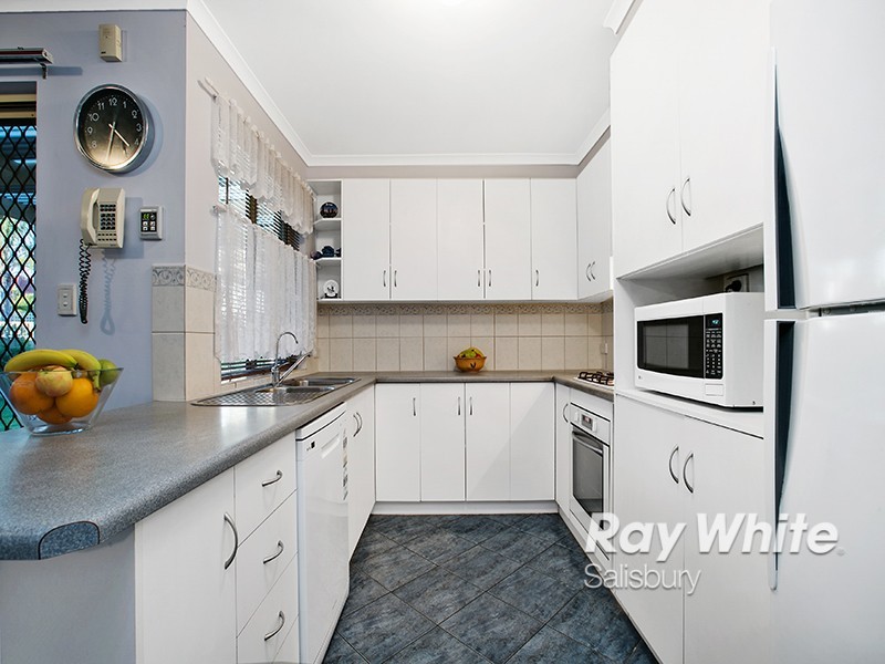 15 Columbia Street, Paralowie SA 5108