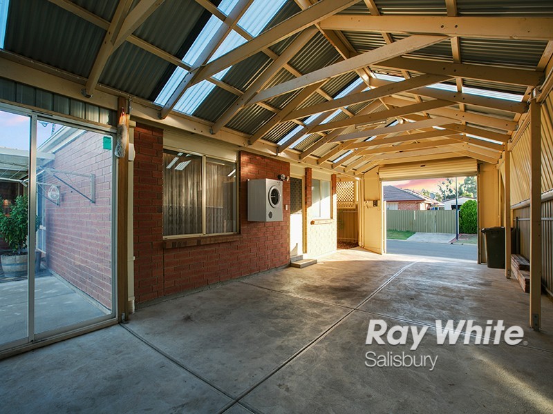 15 Columbia Street, Paralowie SA 5108