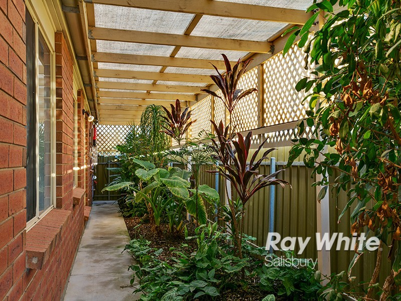 15 Columbia Street, Paralowie SA 5108