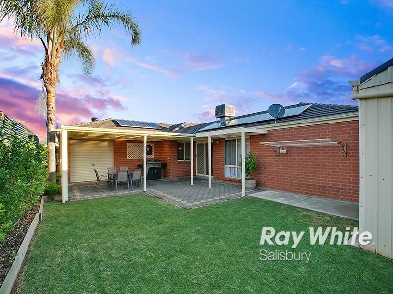 15 Columbia Street, Paralowie SA 5108