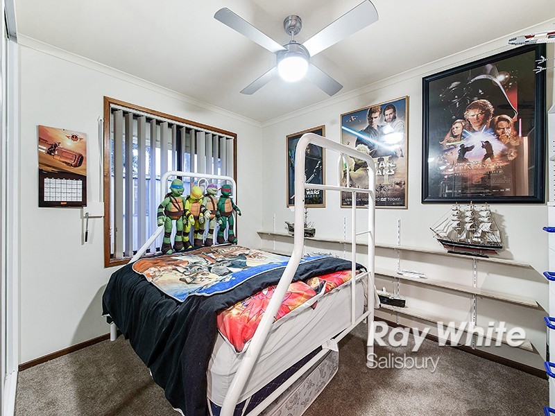 24 Petersens Parade, Salisbury Downs SA 5108