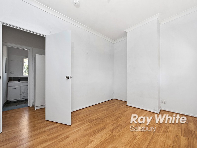 6 Chillingworth Road, Elizabeth East SA 5112