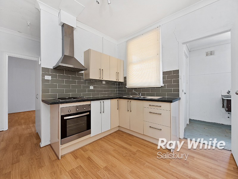 6 Chillingworth Road, Elizabeth East SA 5112