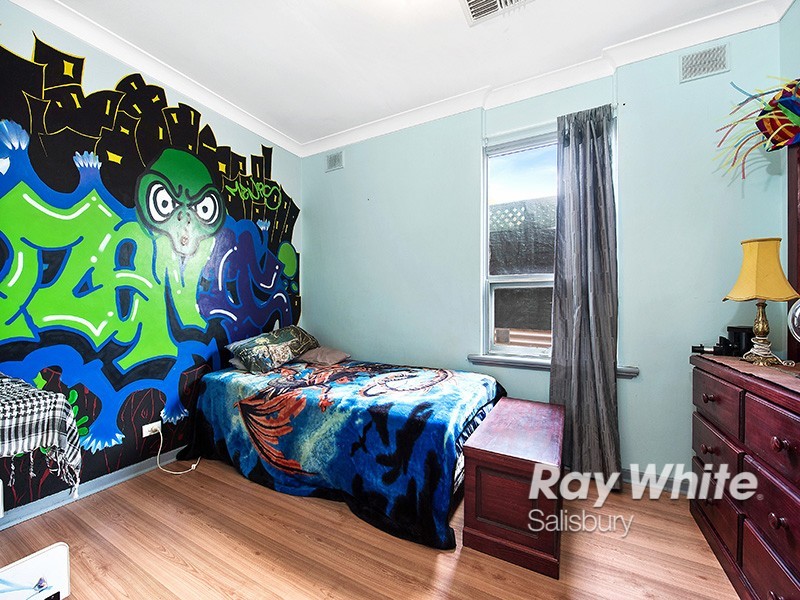 10 Dienelt Drive, Para Hills West SA 5096