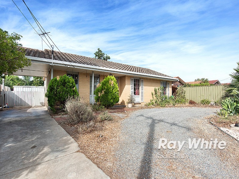 10 Dienelt Drive, Para Hills West SA 5096