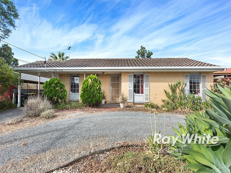 10 Dienelt Drive, Para Hills West SA 5096