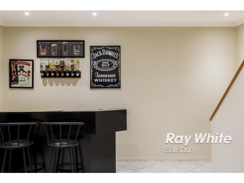 7 Guildford Close, Salisbury Heights SA 5109