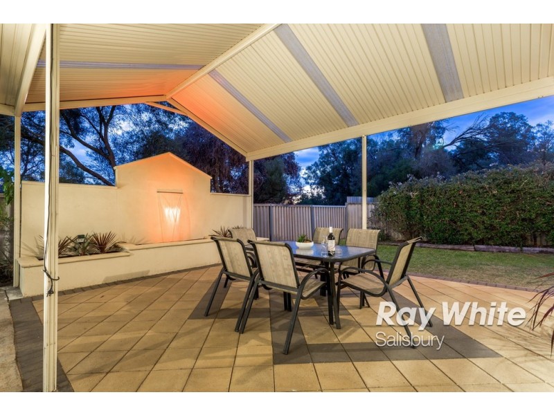 7 Guildford Close, Salisbury Heights SA 5109