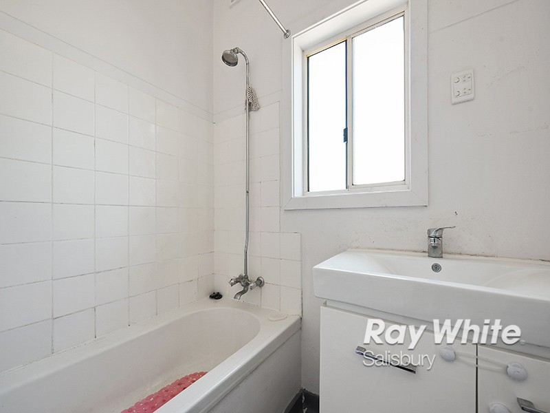 8 Chillingworth Road, Elizabeth East SA 5112