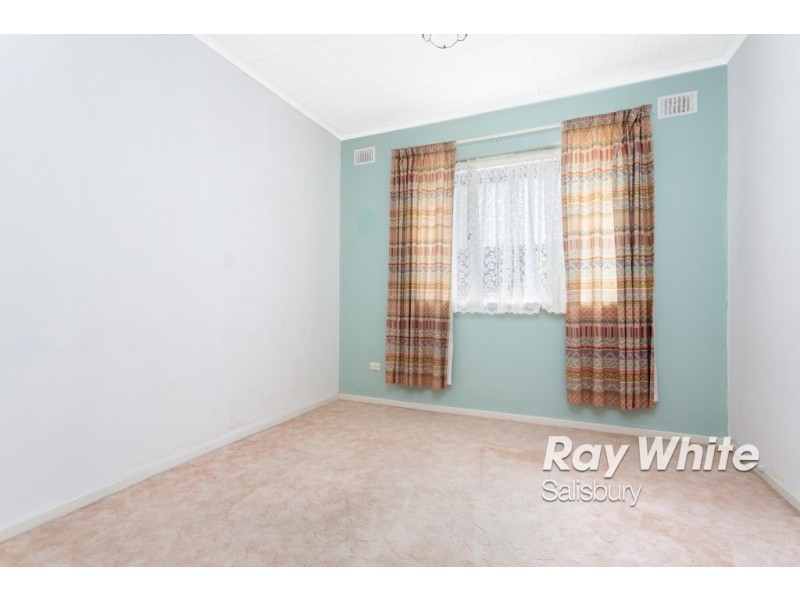 9 St Clair Avenue, Para Hills SA 5096