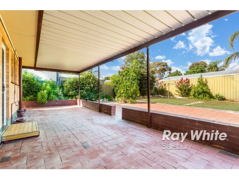 9 St Clair Avenue, Para Hills SA 5096