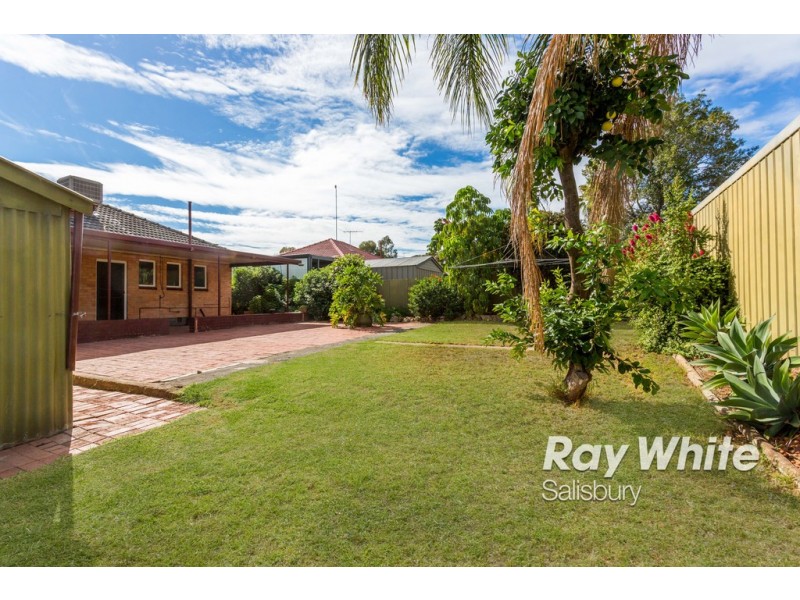 9 St Clair Avenue, Para Hills SA 5096