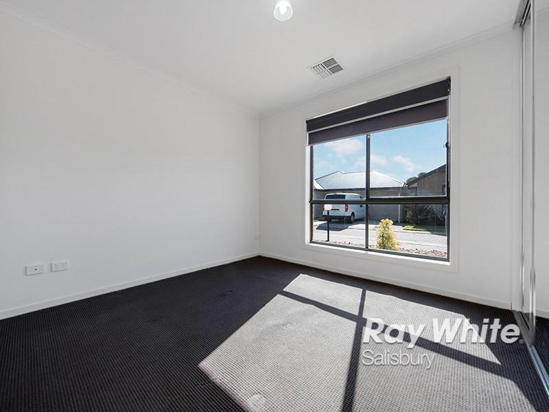 7 Maple Leaf Court, Munno Para West SA 5115