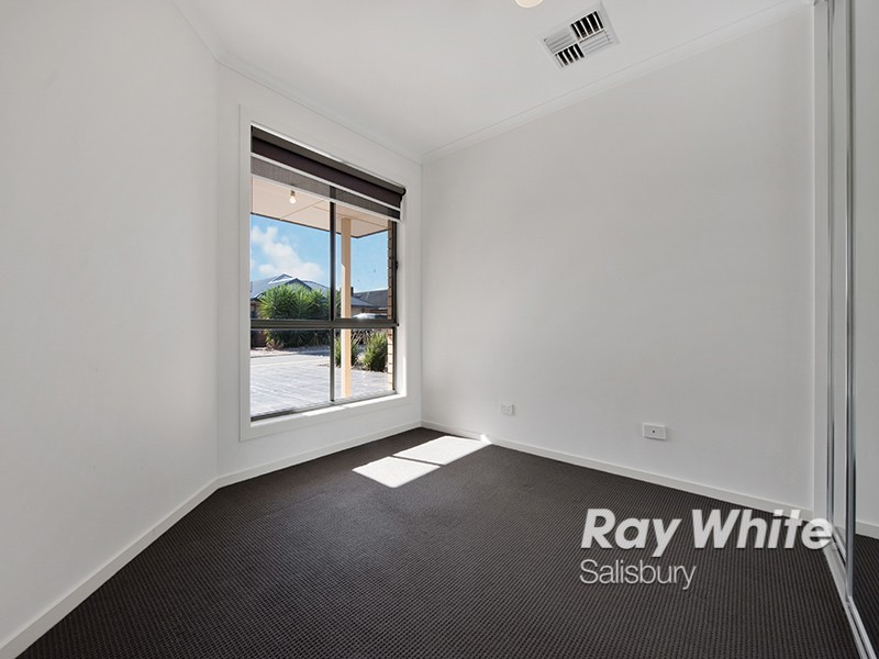 7 Maple Leaf Court, Munno Para West SA 5115