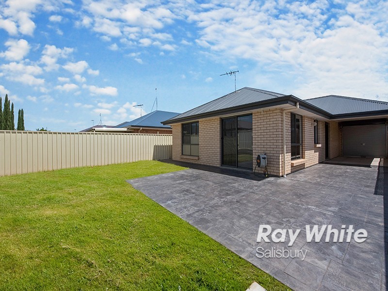 7 Maple Leaf Court, Munno Para West SA 5115