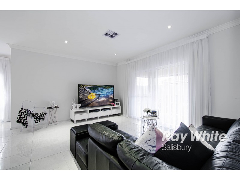 3 Lodge Way, Blakeview SA 5114