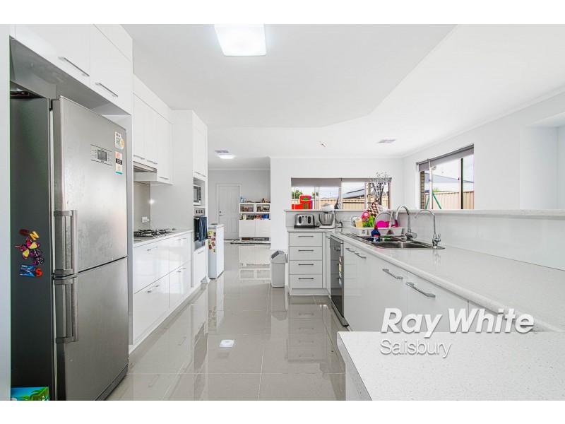 90 Douglas Drive, Munno Para SA 5115