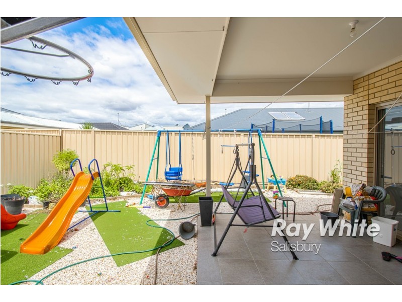 90 Douglas Drive, Munno Para SA 5115
