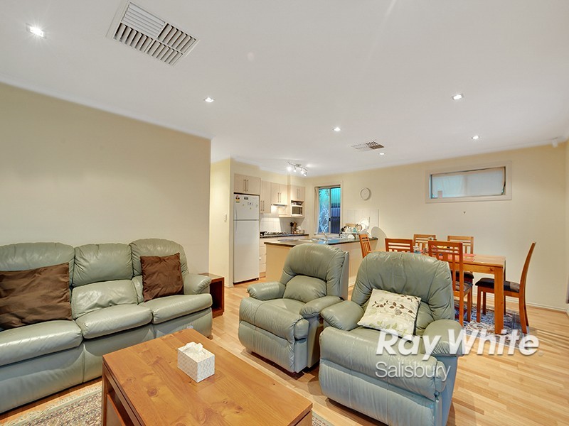 168B Nelson Road, Para Vista SA 5093