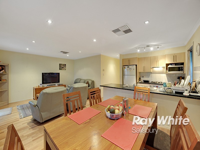 168B Nelson Road, Para Vista SA 5093