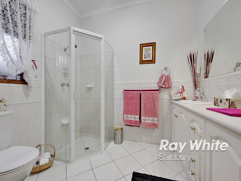 10 Bluegum Drive, Paralowie SA 5108