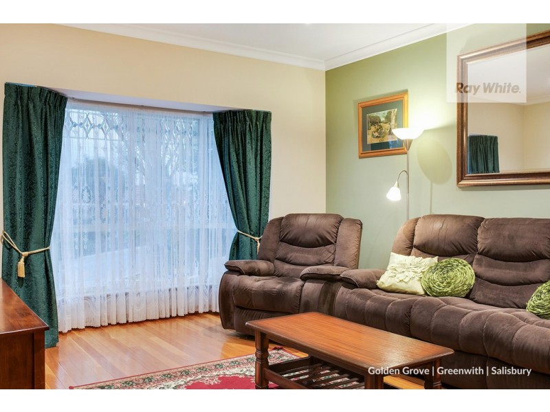 8 Coach House Mews, Hillbank SA 5112