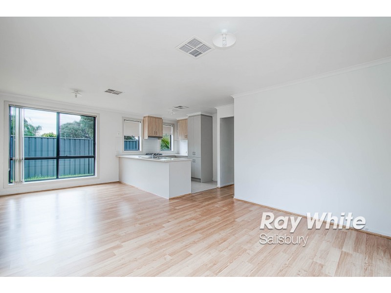 11 Almond Circuit, Munno Para West SA 5115