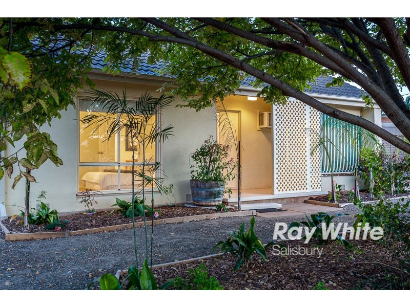 10 Saint Road, Smithfield Plains SA 5114