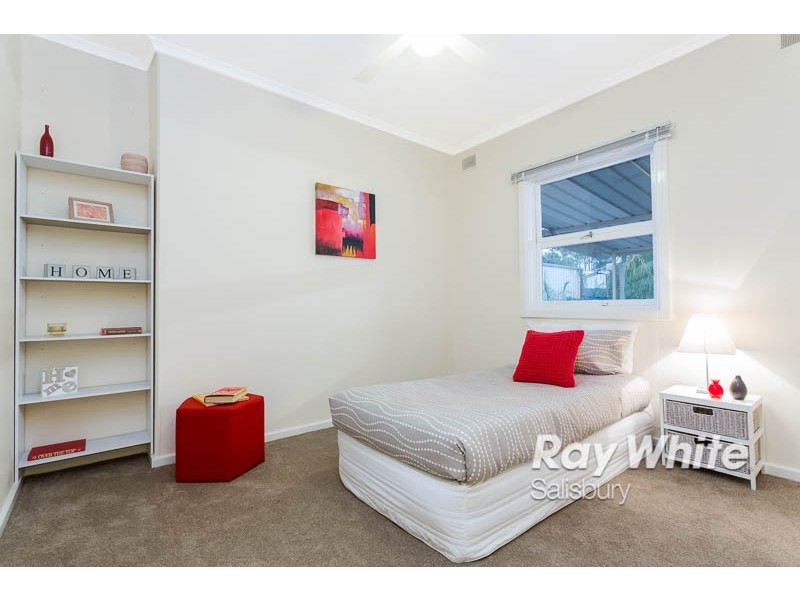 10 Saint Road, Smithfield Plains SA 5114