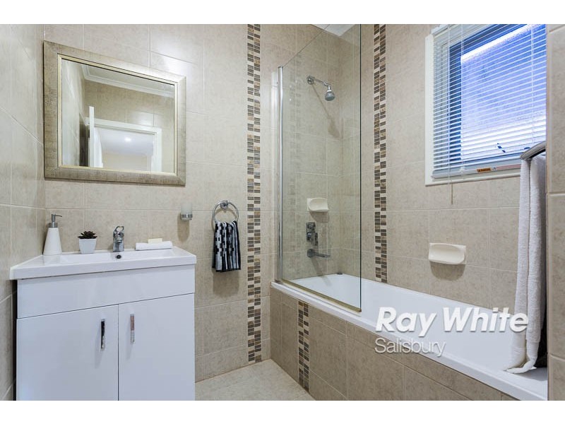 10 Saint Road, Smithfield Plains SA 5114