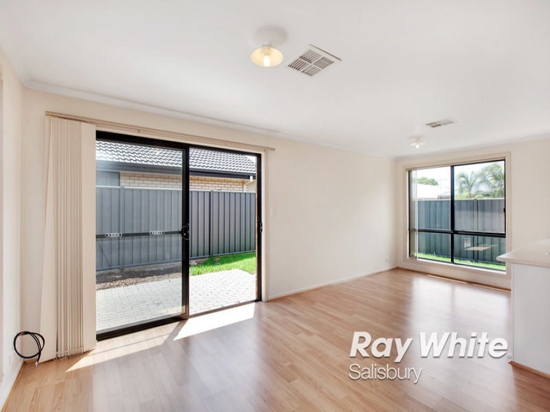 11 Almond Circuit, Munno Para West SA 5115