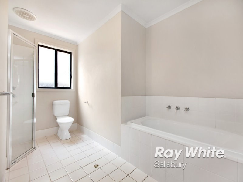 11 Almond Circuit, Munno Para West SA 5115