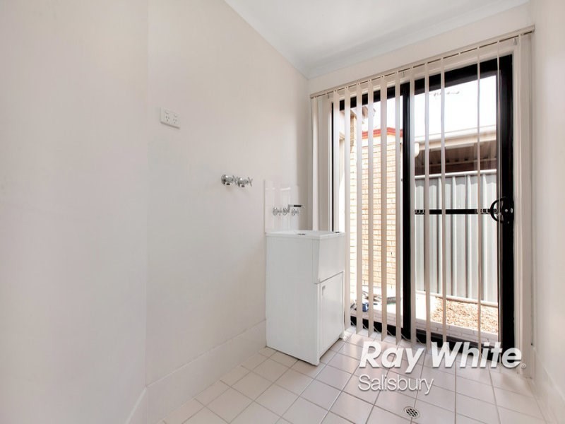 11 Almond Circuit, Munno Para West SA 5115