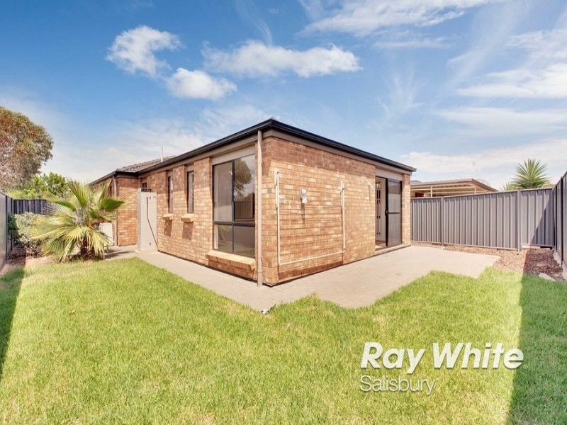 11 Almond Circuit, Munno Para West SA 5115