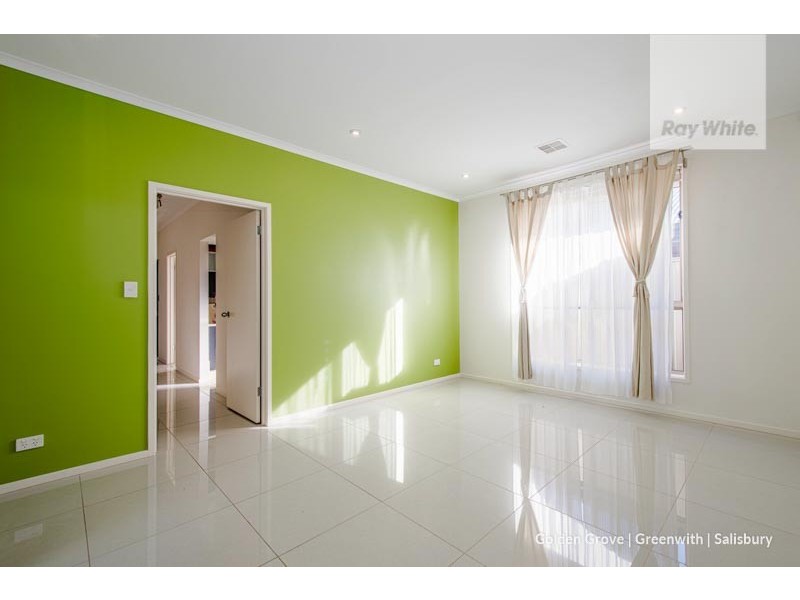 34 Leaf Street, Parafield Gardens SA 5107