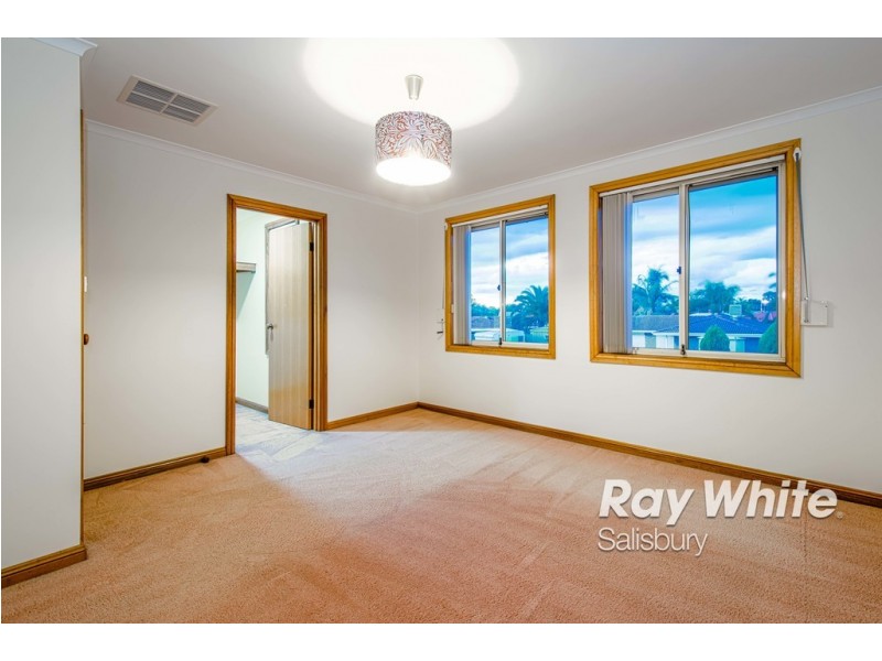 2 Hughes Street, Andrews Farm SA 5114